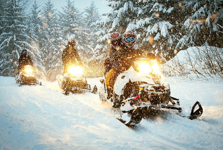 Our best snowmobile expeditions